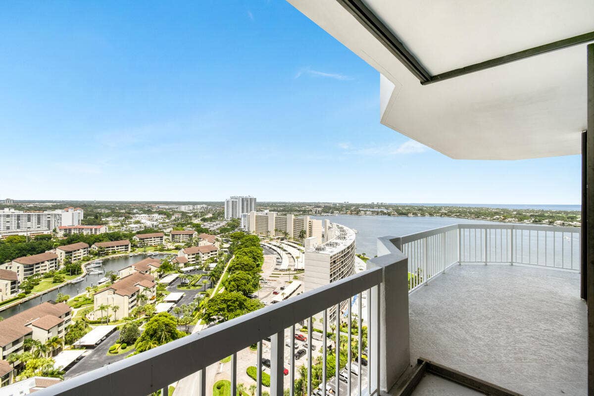 123 LAKESHORE Drive, #PH45, North Palm Beach, FL 33408 DSC_8502