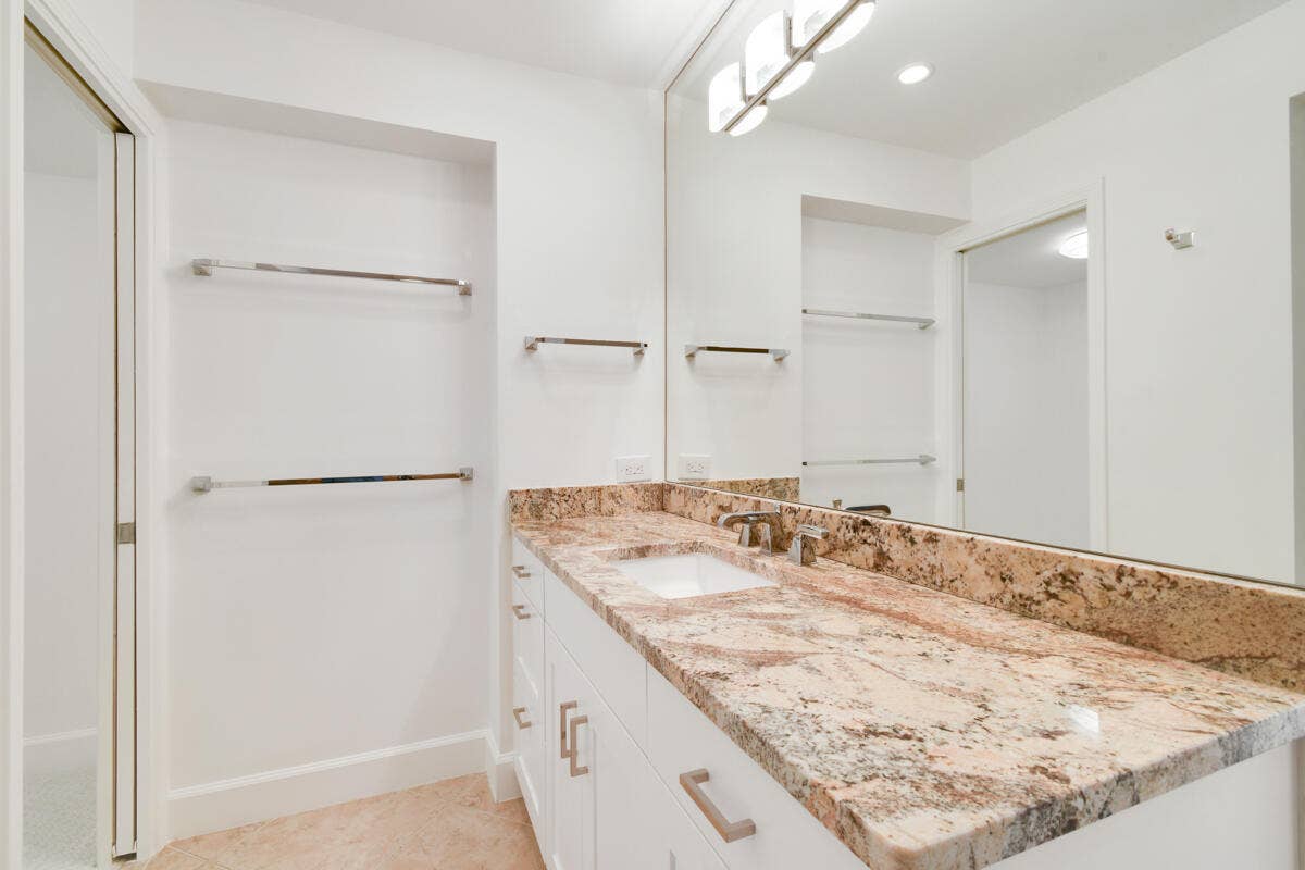 123 LAKESHORE Drive, #PH45, North Palm Beach, FL 33408 DSC_8626