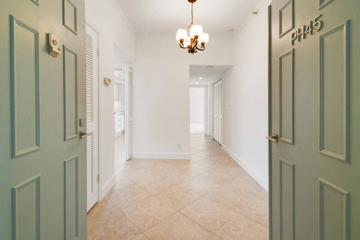 123 LAKESHORE Drive, #PH45, North Palm Beach, FL 33408 DSC_8728