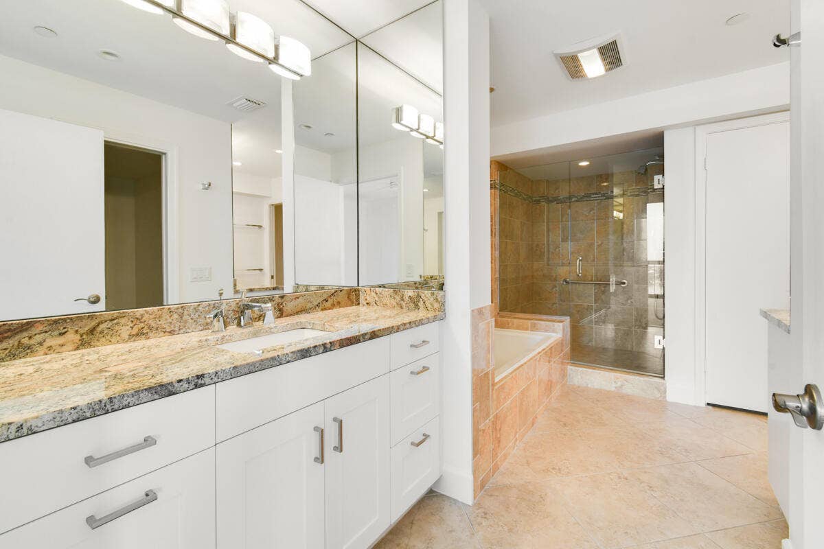 123 LAKESHORE Drive, #PH45, North Palm Beach, FL 33408 DSC_8608