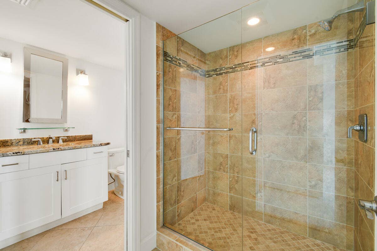 123 LAKESHORE Drive, #PH45, North Palm Beach, FL 33408 DSC_8719