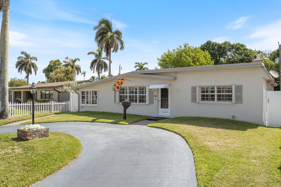 Property photo for 2107 N 15TH Avenue, Hollywood, FL
