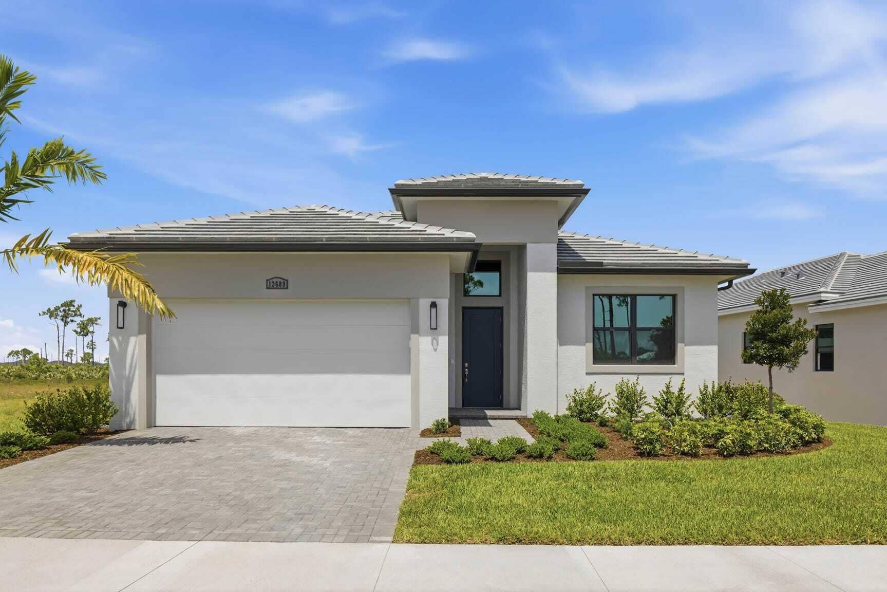 13689 SE Blackwood Drive, Port St Lucie, FL 34984 Front Exterior
