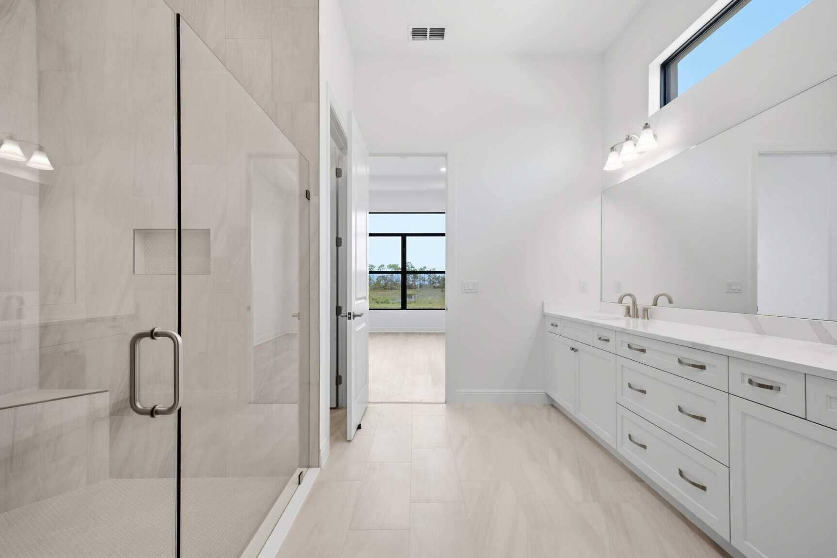 13689 SE Blackwood Drive, Port St Lucie, FL 34984 Owner's Bath