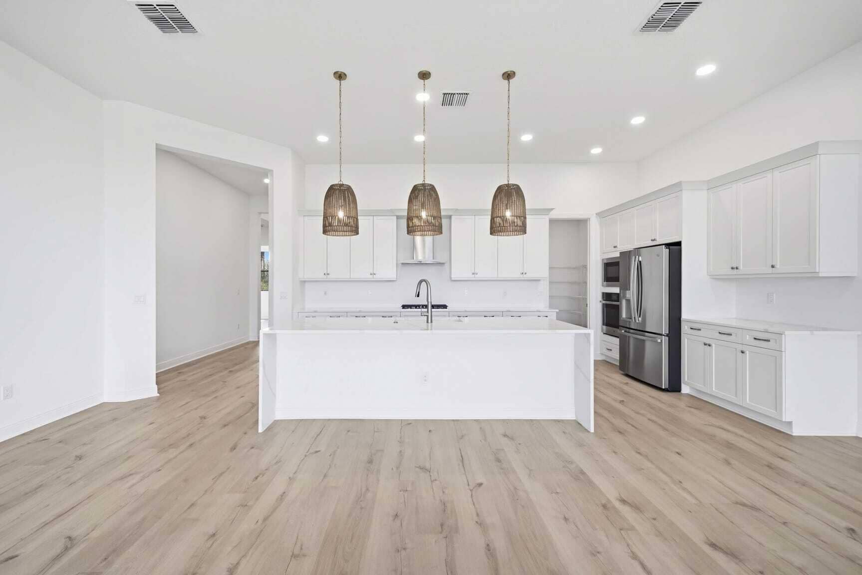 13689 SE Blackwood Drive, Port St Lucie, FL 34984 Kitchen