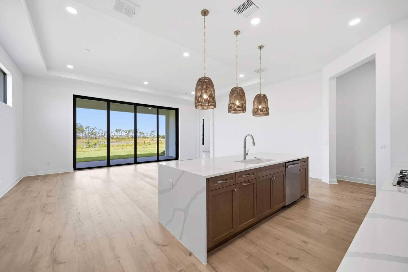 13689 SE Blackwood Drive, Port St Lucie, FL 34984 Kitchen
