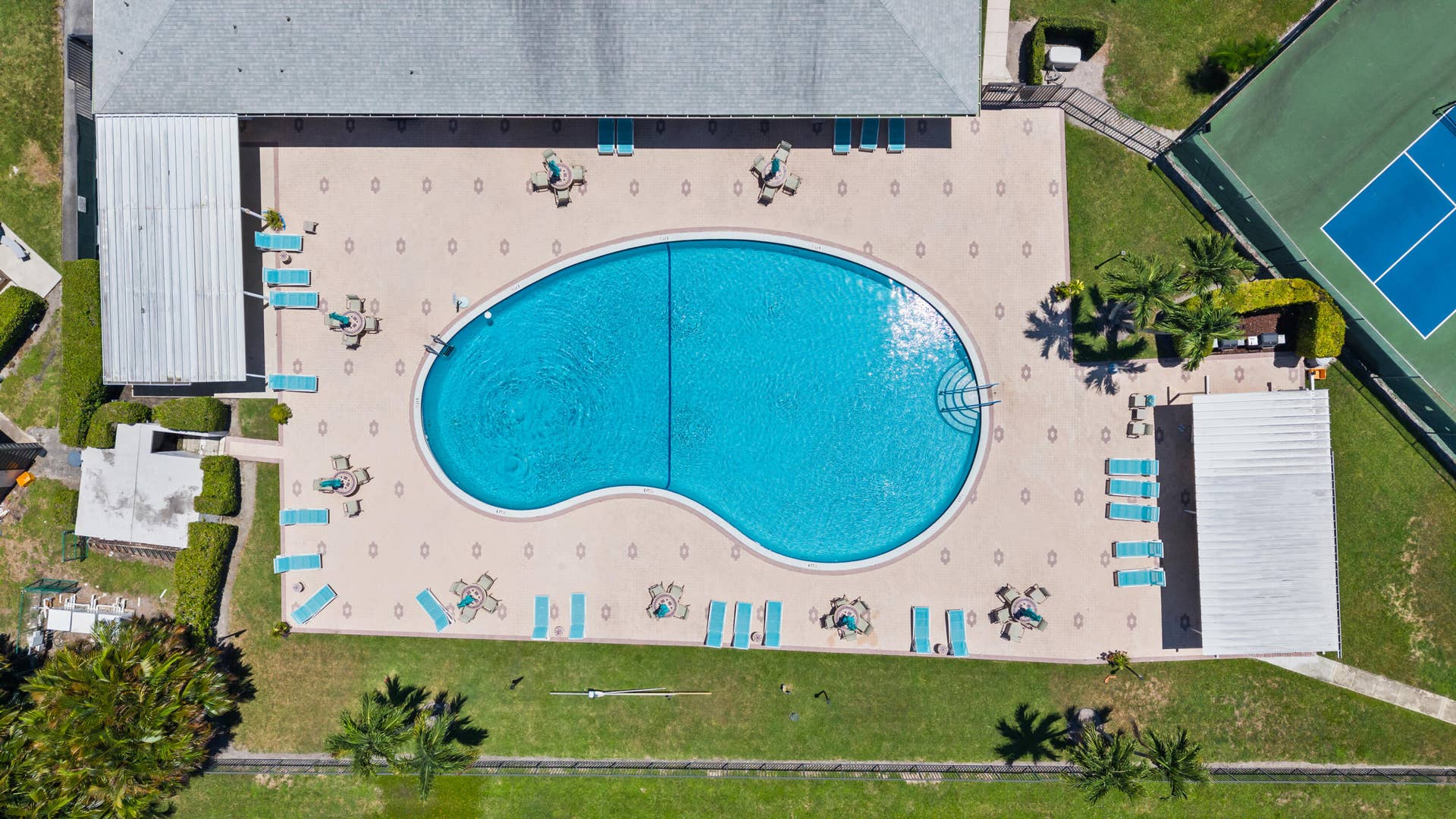 43_delray beach + lakefront blvd + pool