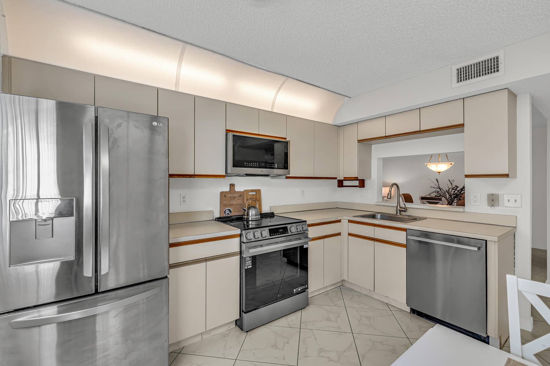15234 Lakes Of Delray Boulevard, # G 244, Delray Beach, FL 33484 Kitchen