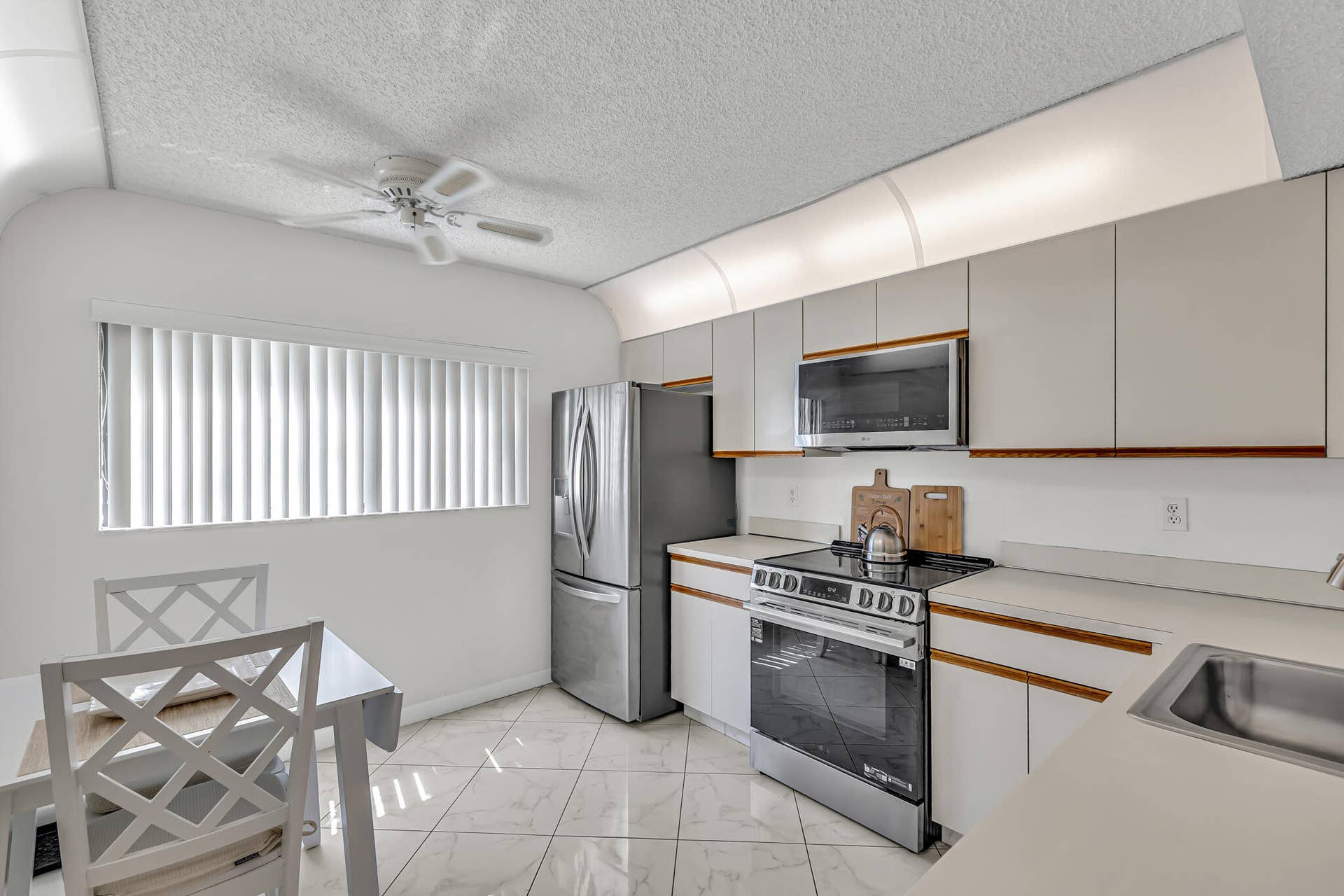 15234 Lakes Of Delray Boulevard, # G 244, Delray Beach, FL 33484 Kitchen