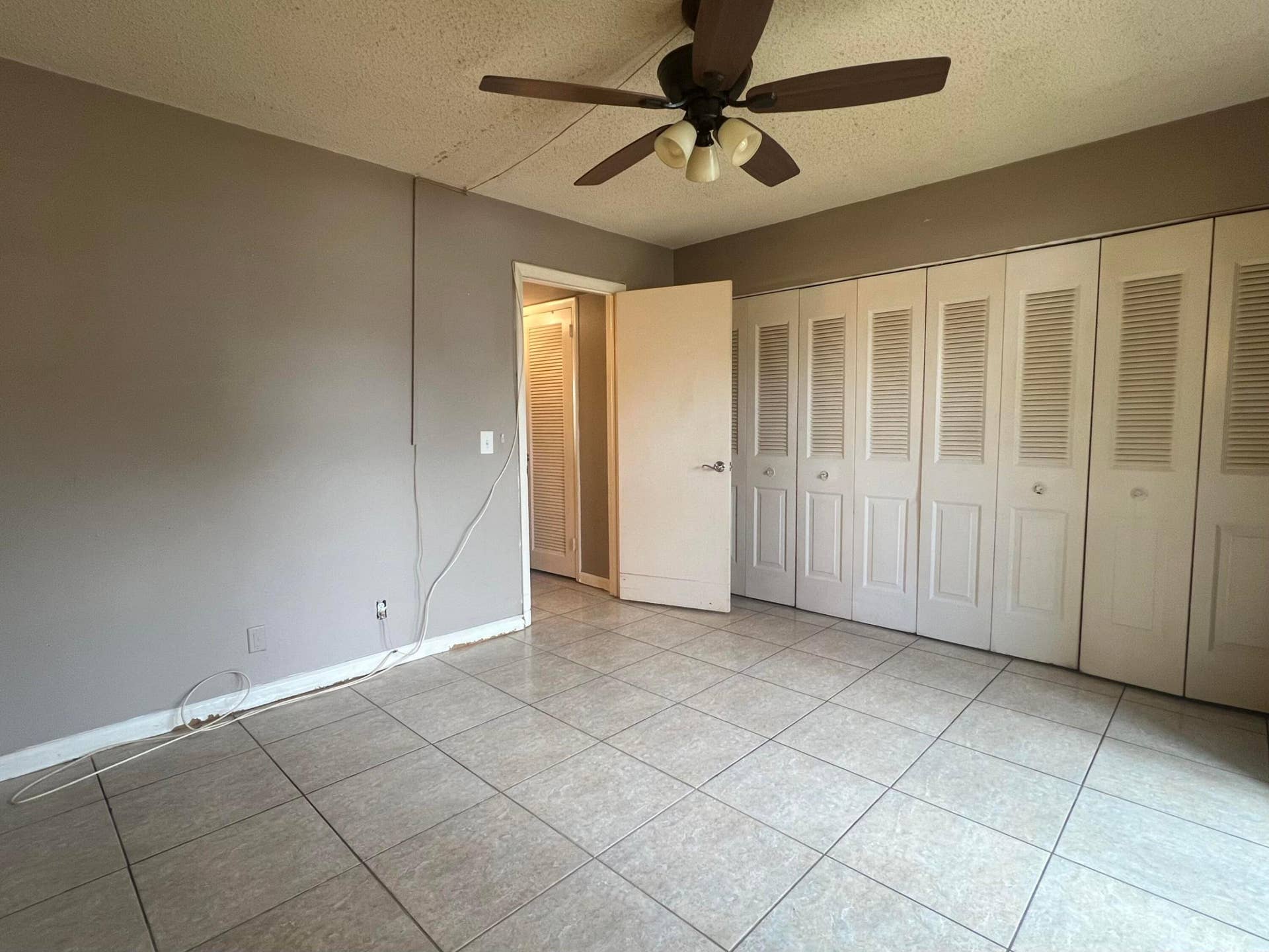 258 WINDSOR L, #258, West Palm Beach, FL 33417 IMG_2168
