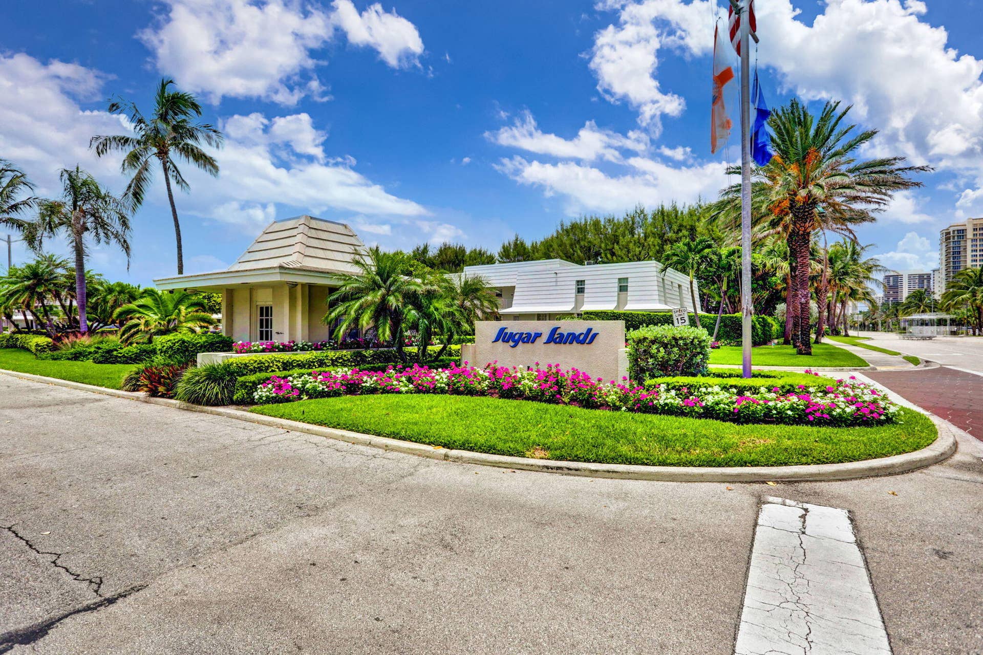 1251 Sugar Sands Boulevard, #124, Singer Island, FL 33404 Sugar Sands Entrance