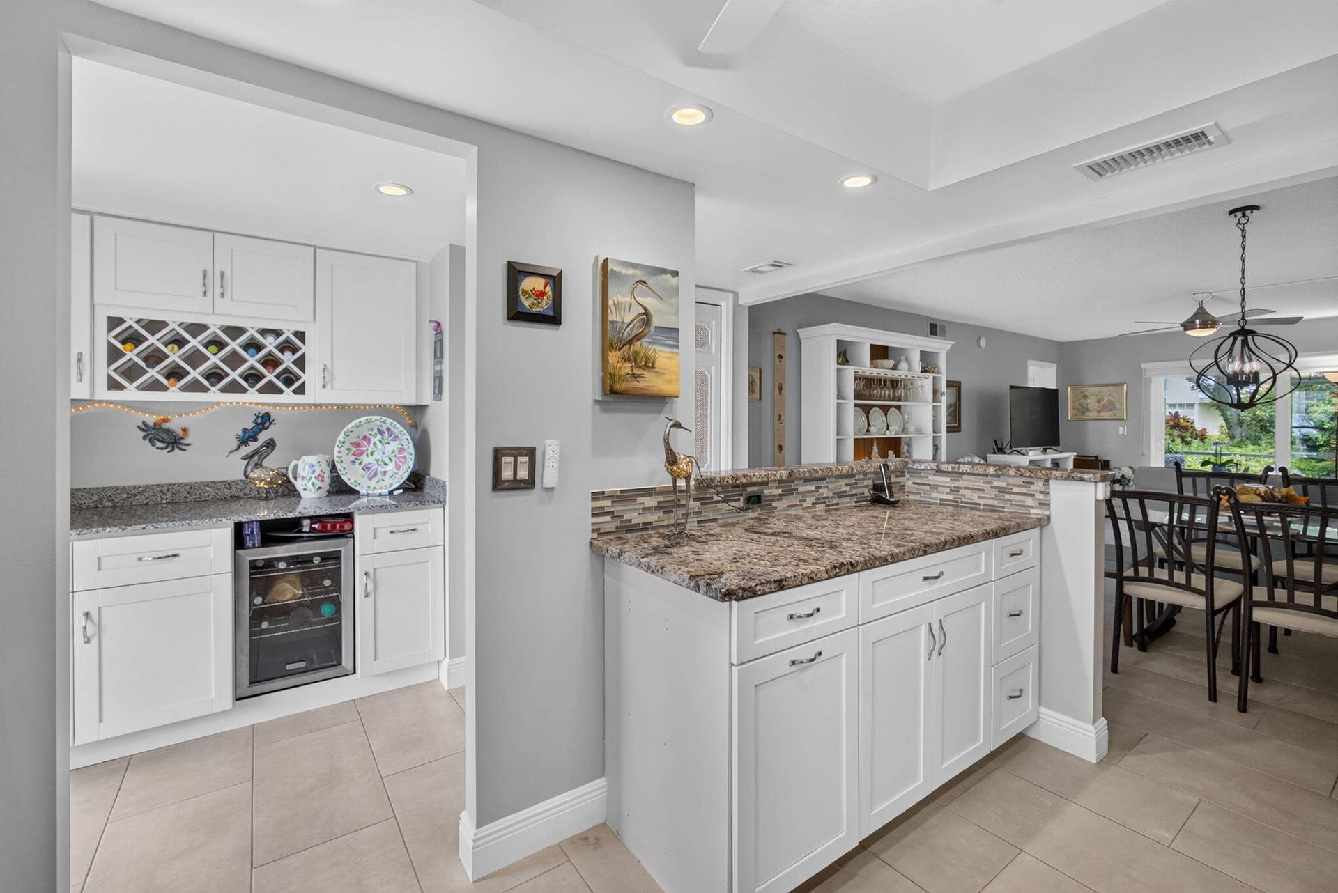 1251 Sugar Sands Boulevard, #124, Singer Island, FL 33404 Outward View from Kitchen to LR DR Area