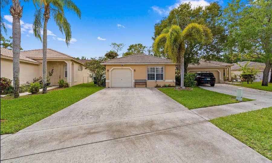 Property photo for 121 Prestige Drive, Royal Palm Beach, FL