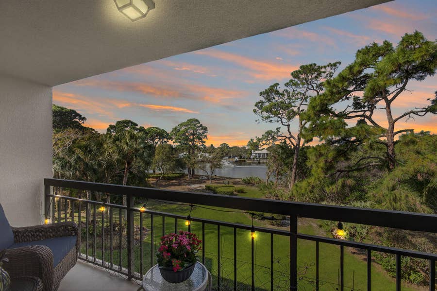 Property photo for 1901 MARINA ISLE Way, #304, Jupiter, FL