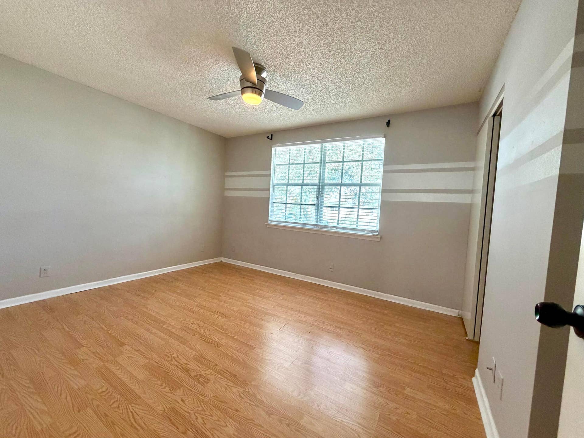 5662 NW 99TH Way, Coral Springs, FL 33076 Guest Bedroom