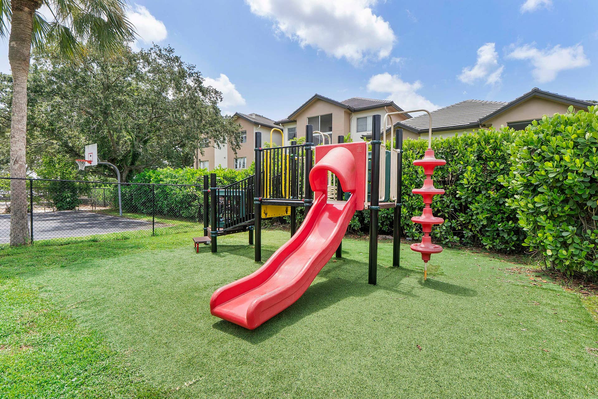 5662 NW 99TH Way, Coral Springs, FL 33076 Playground