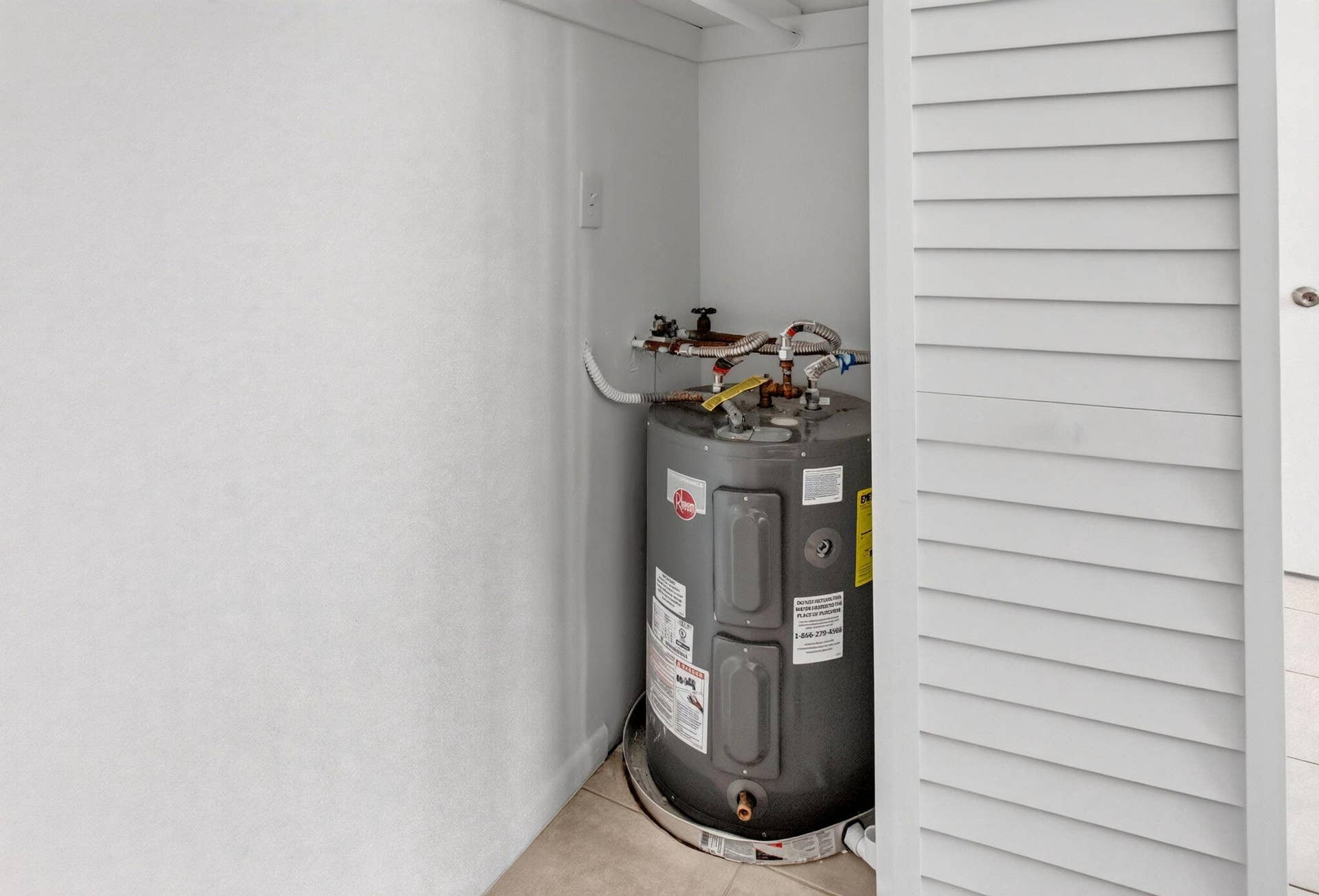 450 SW 2ND Avenue, #205, Boca Raton, FL 33432 2024 Water Heater