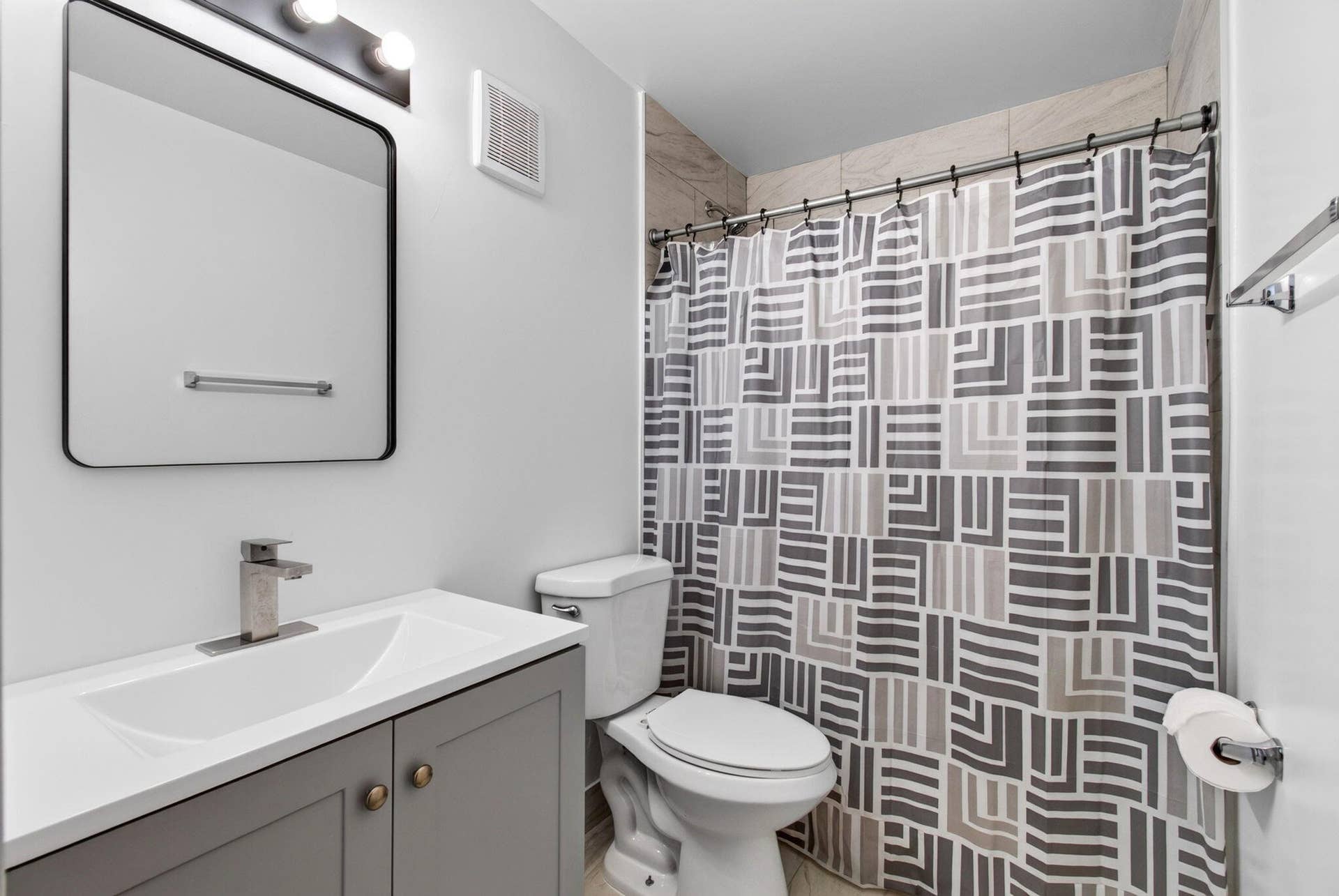 450 SW 2ND Avenue, #205, Boca Raton, FL 33432 Renovated Bathroom