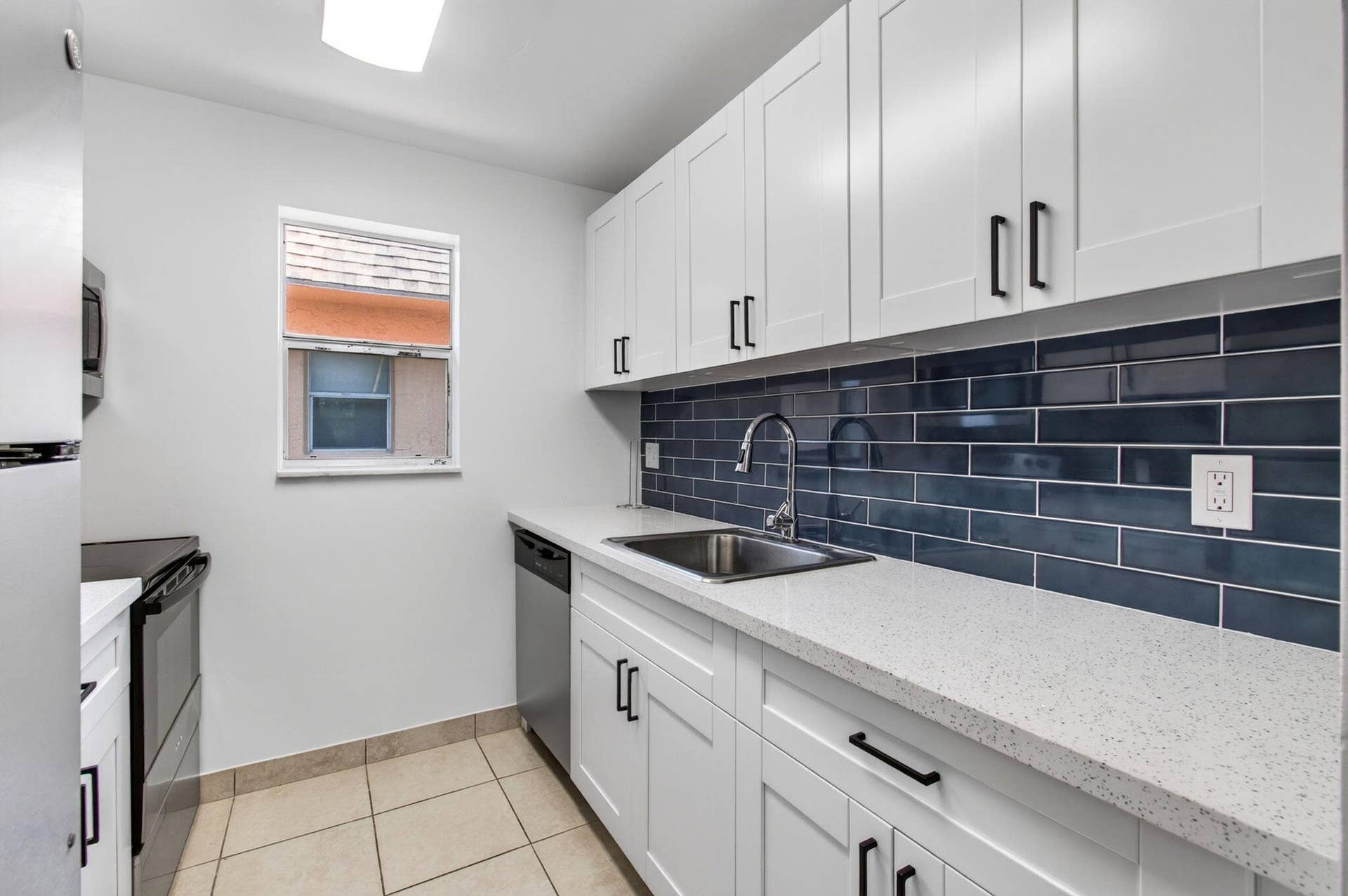 450 SW 2ND Avenue, #205, Boca Raton, FL 33432 Beautiful Backsplash