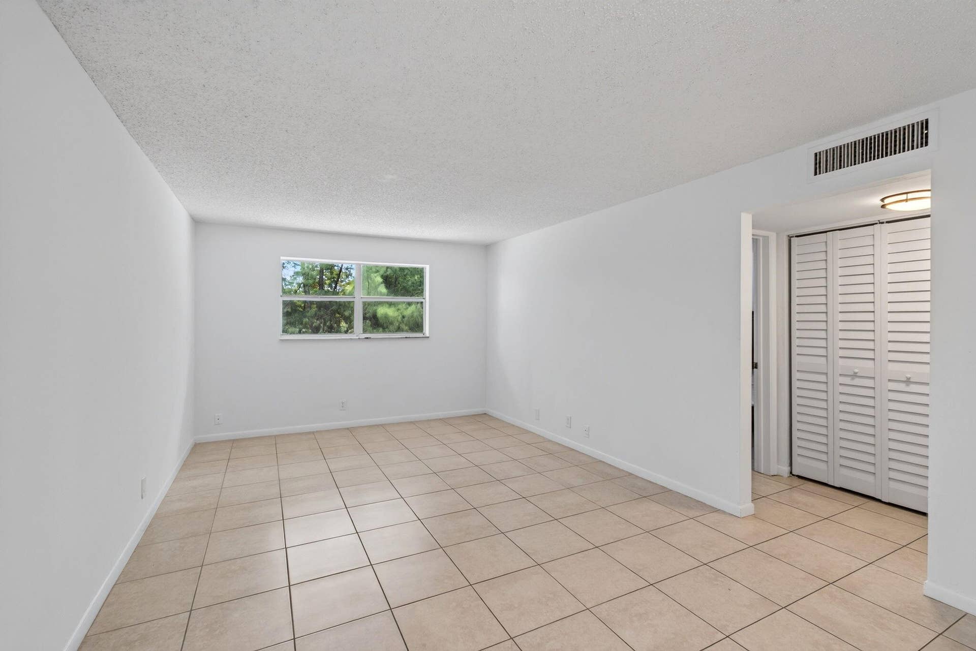 450 SW 2ND Avenue, #205, Boca Raton, FL 33432 Completely Tiled