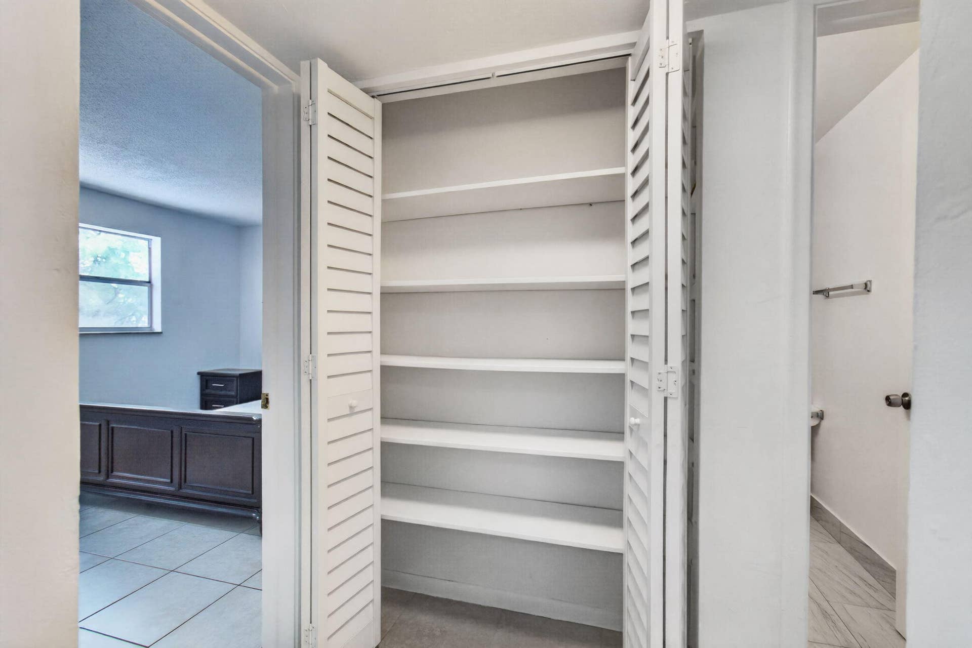 450 SW 2ND Avenue, #205, Boca Raton, FL 33432 Wooden Shelves