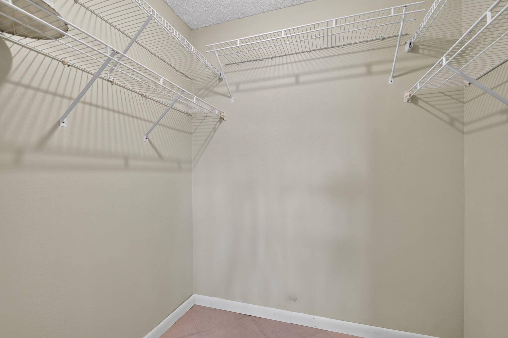 701 SW LAKE Court, #109, Boynton Beach, FL 33426 26-web-or-mls-DSC_9870