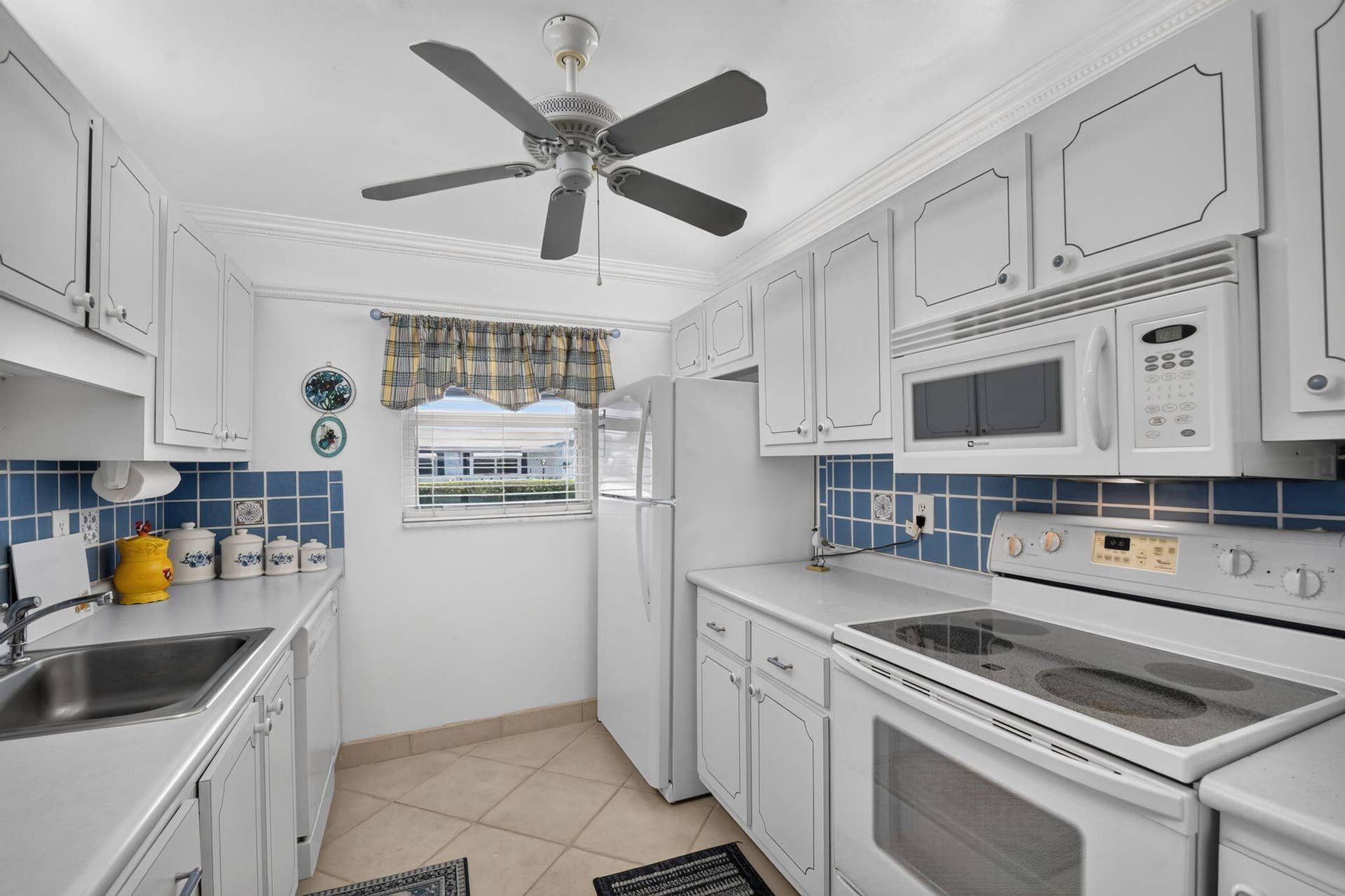 701 SW LAKE Court, #109, Boynton Beach, FL 33426 8-web-or-mls-DSC_9696
