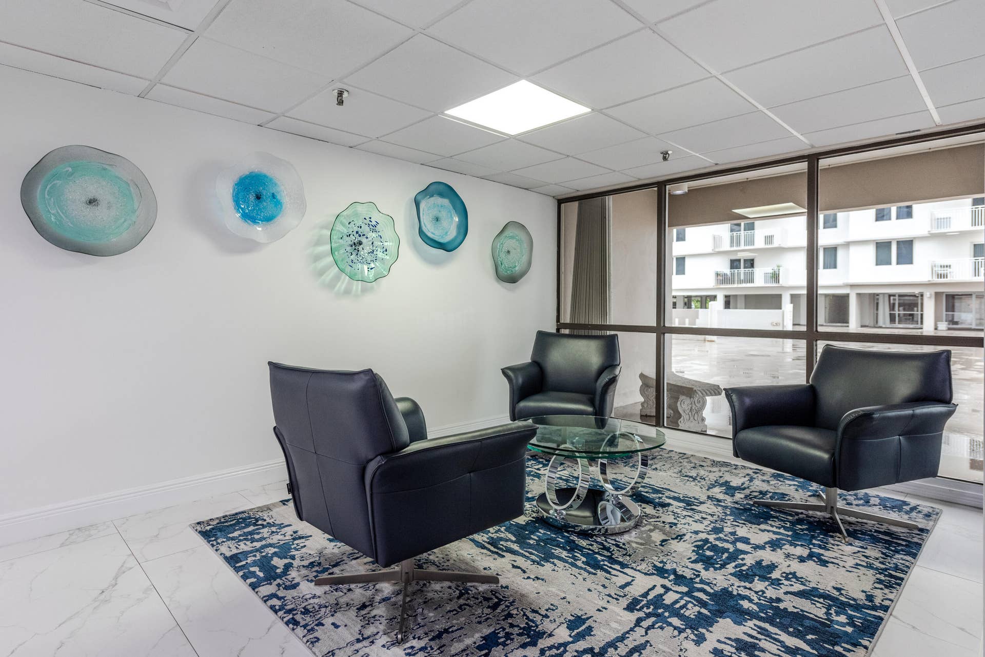 3221 S Ocean Boulevard, #704, Highland Beach, FL 33487 Blvd 2 Lobby Chairs