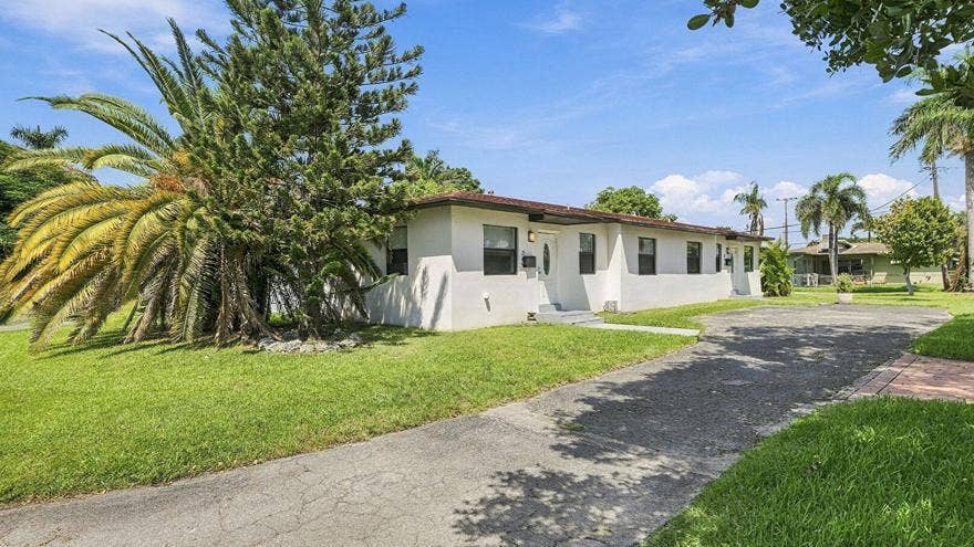 Property photo for 245 NE 1ST Terrace, #245, Dania Beach, FL