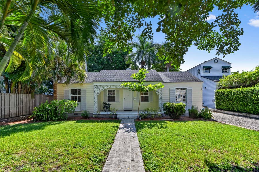 Property photo for 53 Palm Square, Delray Beach, FL
