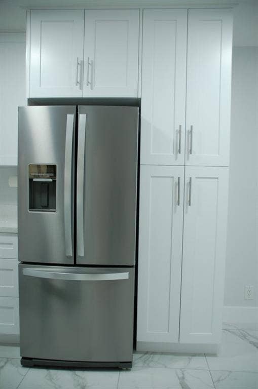 10700 NW 14th Street, #146, Plantation, FL 33322 SA - OV kitchen3