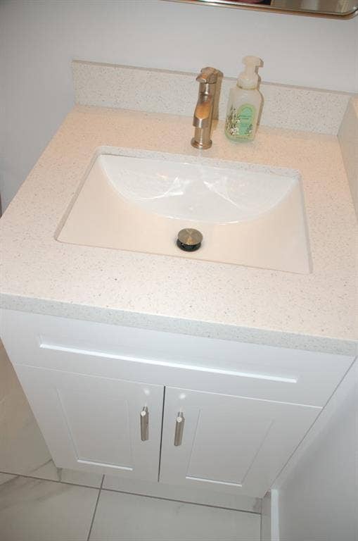 10700 NW 14th Street, #146, Plantation, FL 33322 SA - OV second bath2