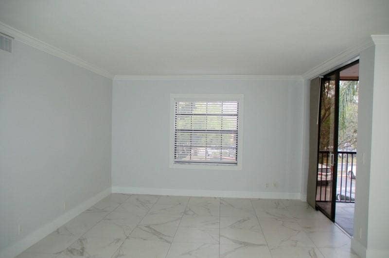 10700 NW 14th Street, #146, Plantation, FL 33322 SA - OV livingroom2