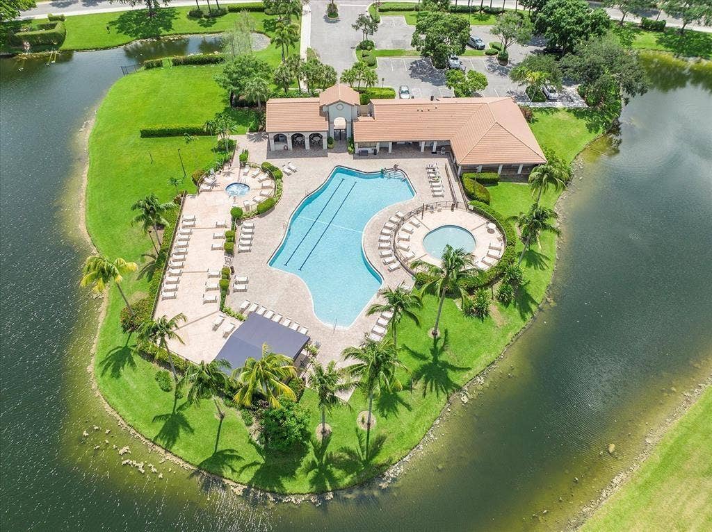 10700 NW 14th Street, #146, Plantation, FL 33322 SA - OV aerial