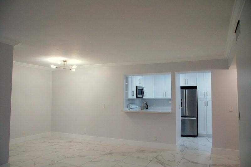 10700 NW 14th Street, #146, Plantation, FL 33322 SA - OV dining area2