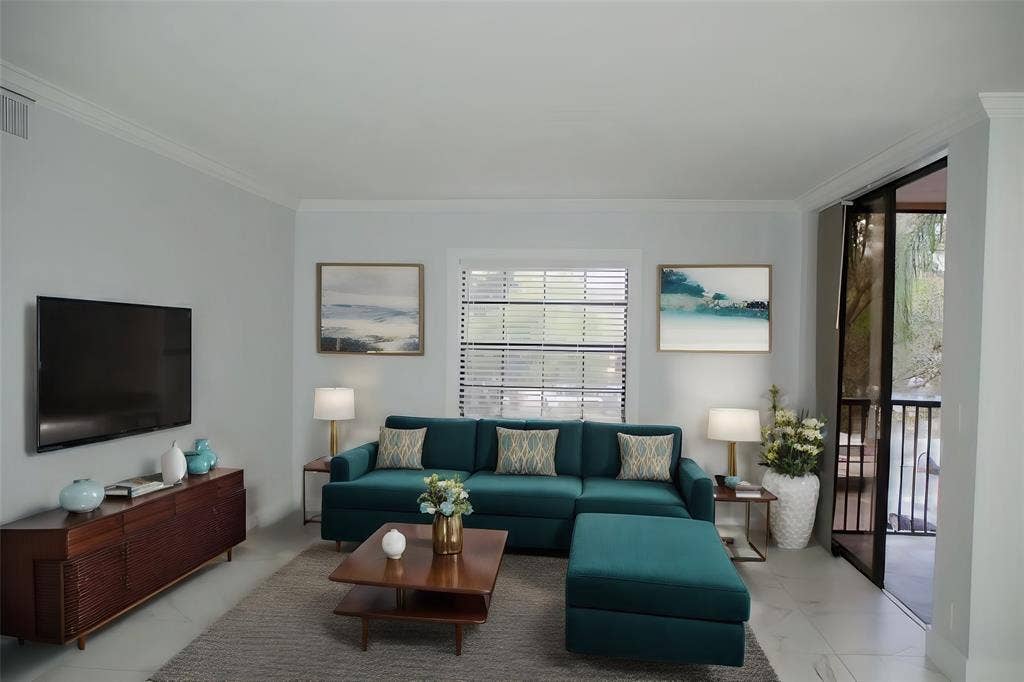 10700 NW 14th Street, #146, Plantation, FL 33322 SA - OV livingroom