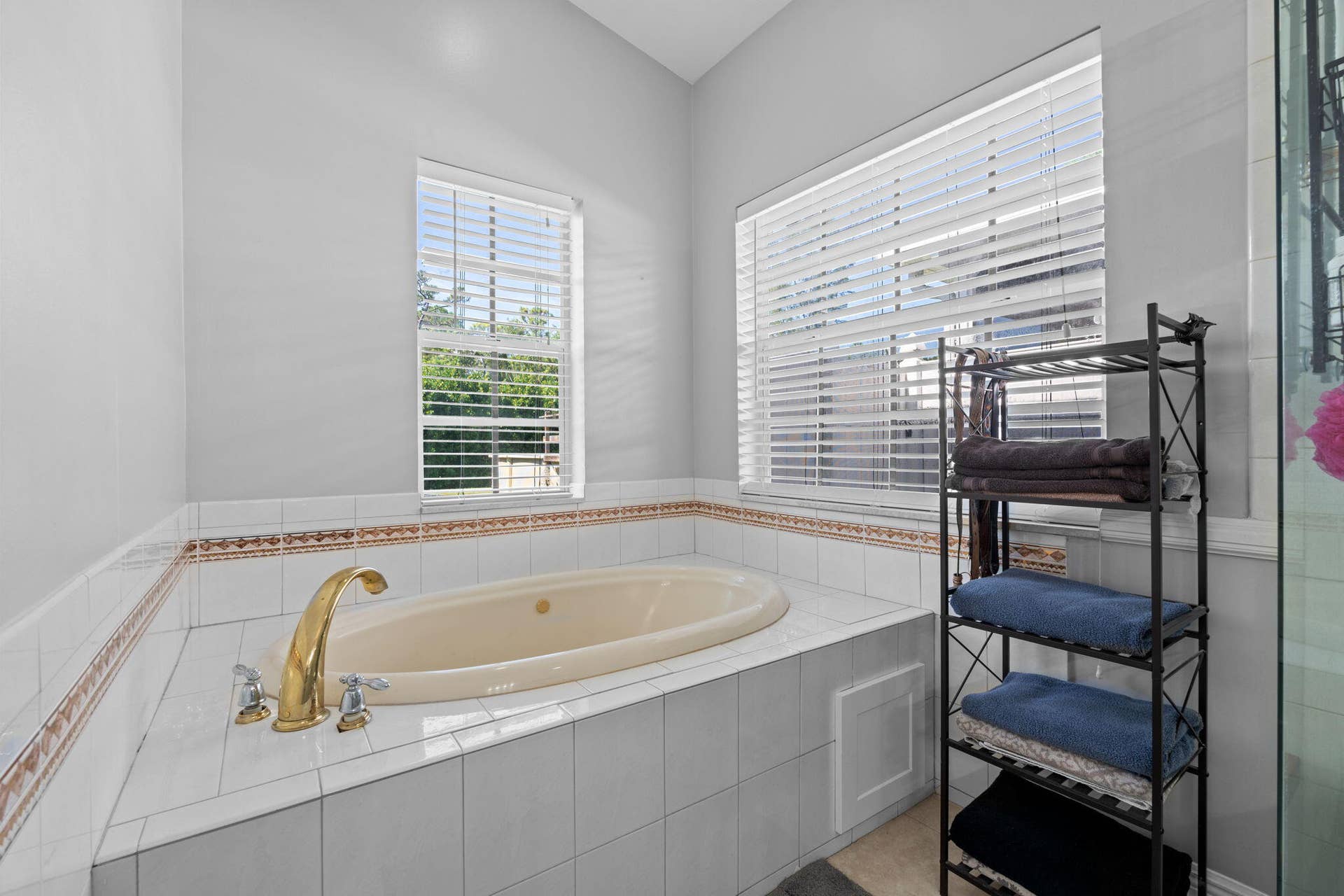 14366 73rd Street N, Loxahatchee, FL 33470 28-web-or-mls-A7404671