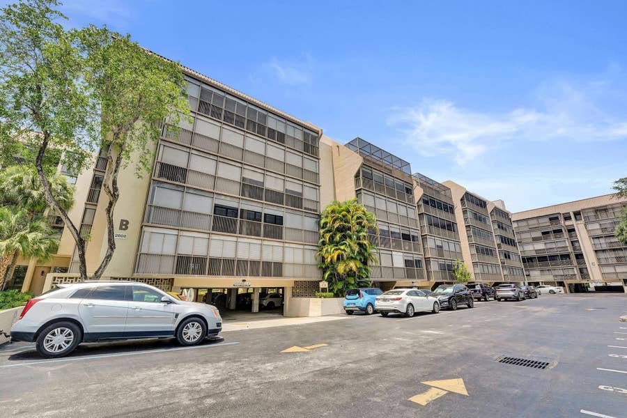 Property photo for 2802 N 46th Avenue, #B318, Hollywood, FL