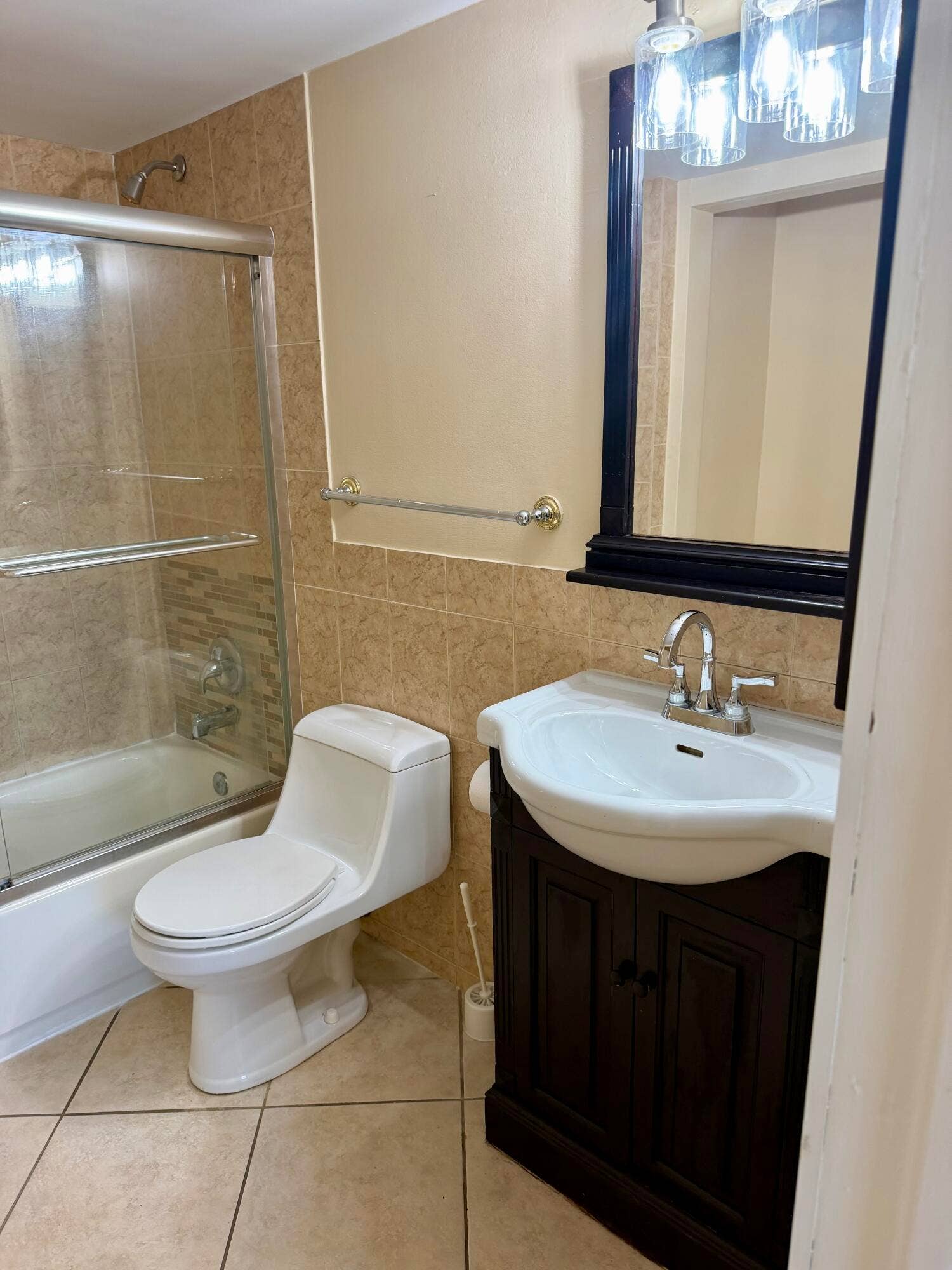 Primary bath 1