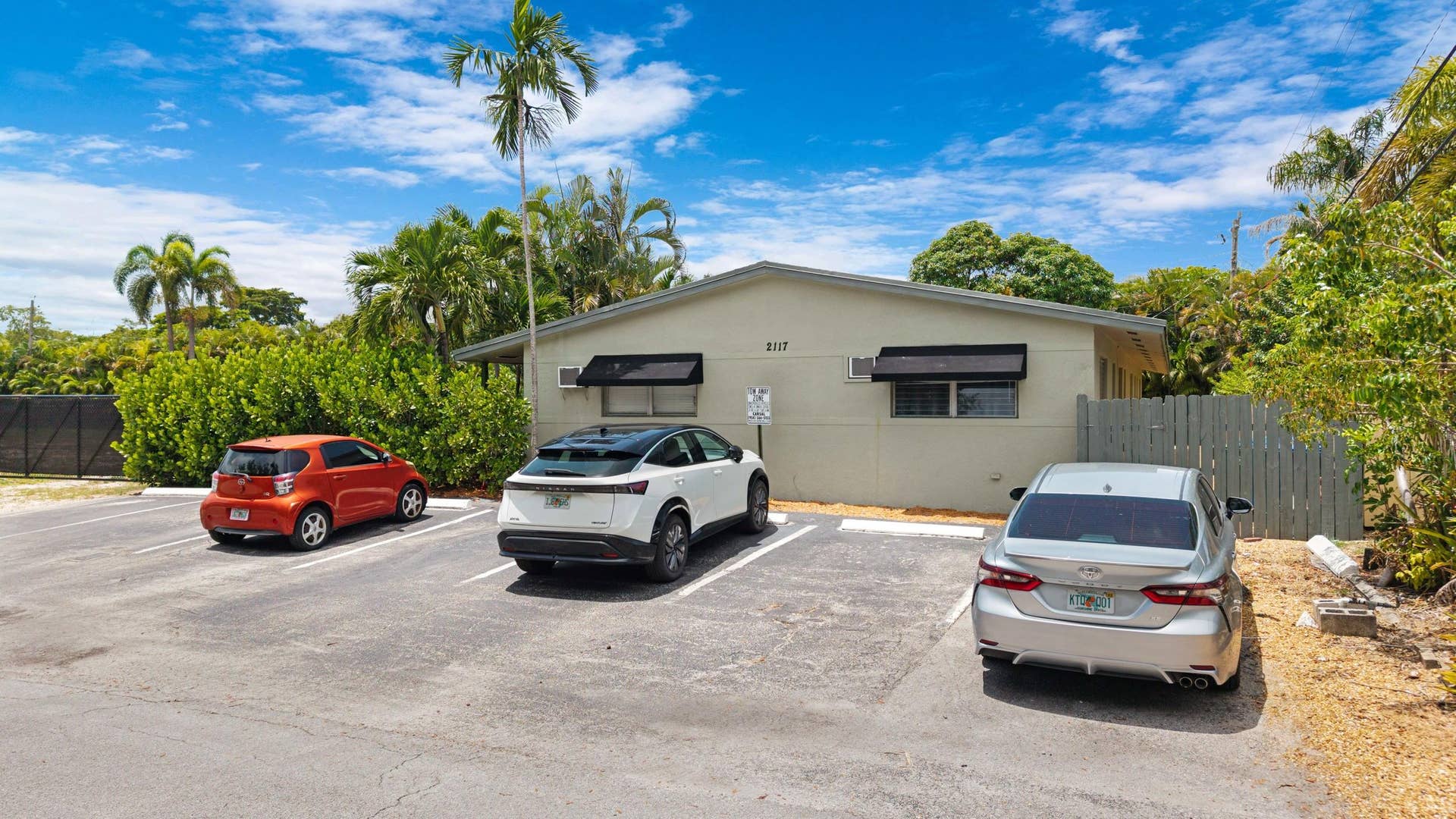 2117 NE 14TH Avenue, #1-4, Wilton Manors, FL 33305 accutour_02 2117-ne-14th-ave -004