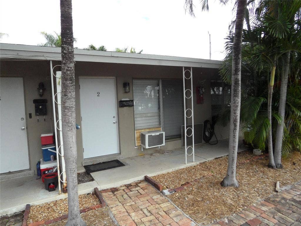 2117 NE 14TH Avenue, #1-4, Wilton Manors, FL 33305 Unit 2