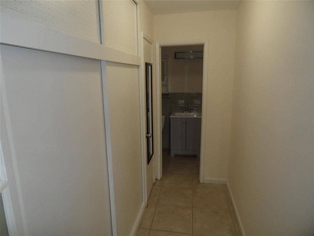 2117 NE 14TH Avenue, #1-4, Wilton Manors, FL 33305 Photo 7