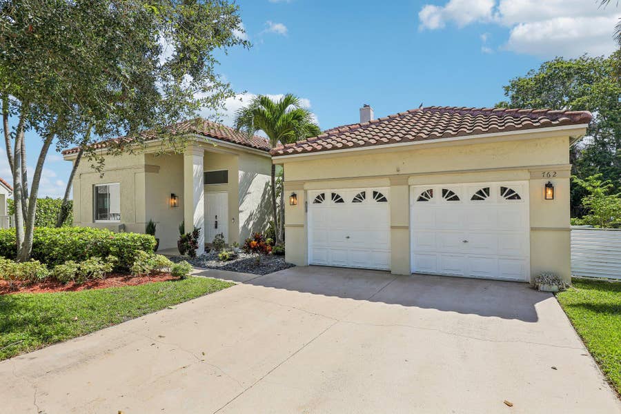 Property photo for 762 Heritage Drive, Weston, FL