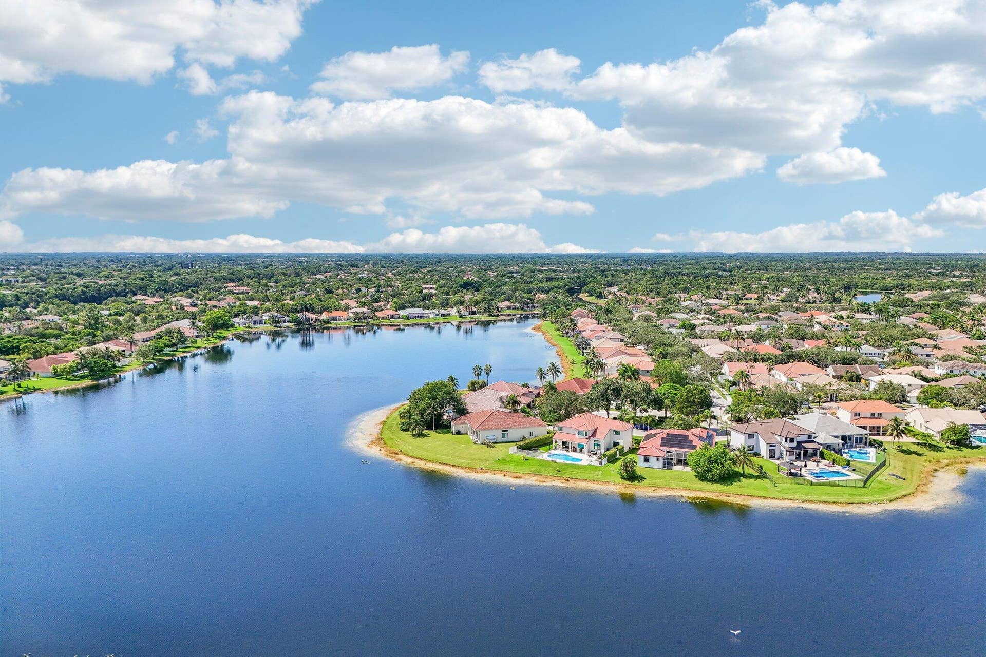 68-web-or-mls-Heritage Dr-S1408-068