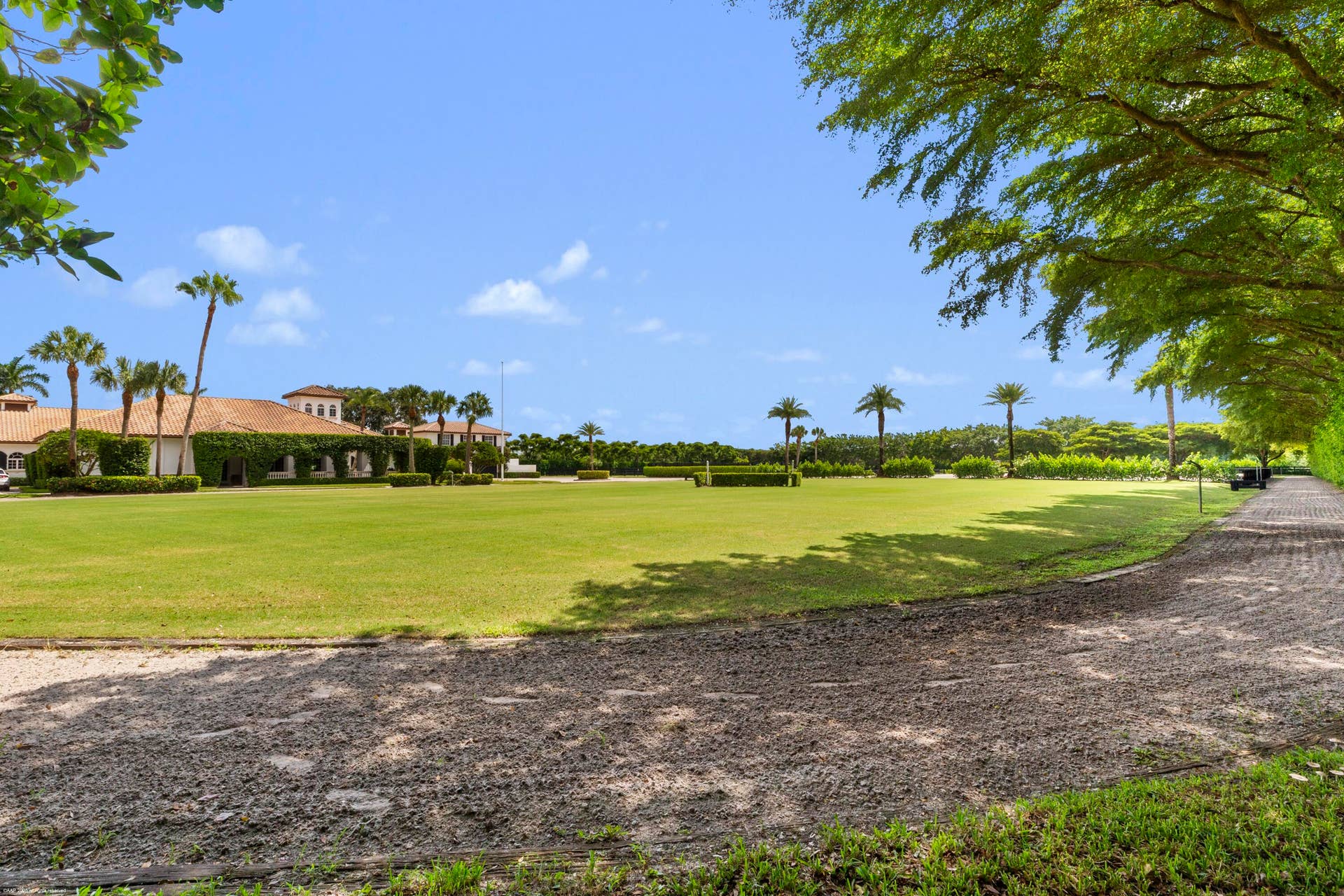 3382 Grand Prix Farms Drive N, Wellington, FL 33414 Track around the field and all weather arena