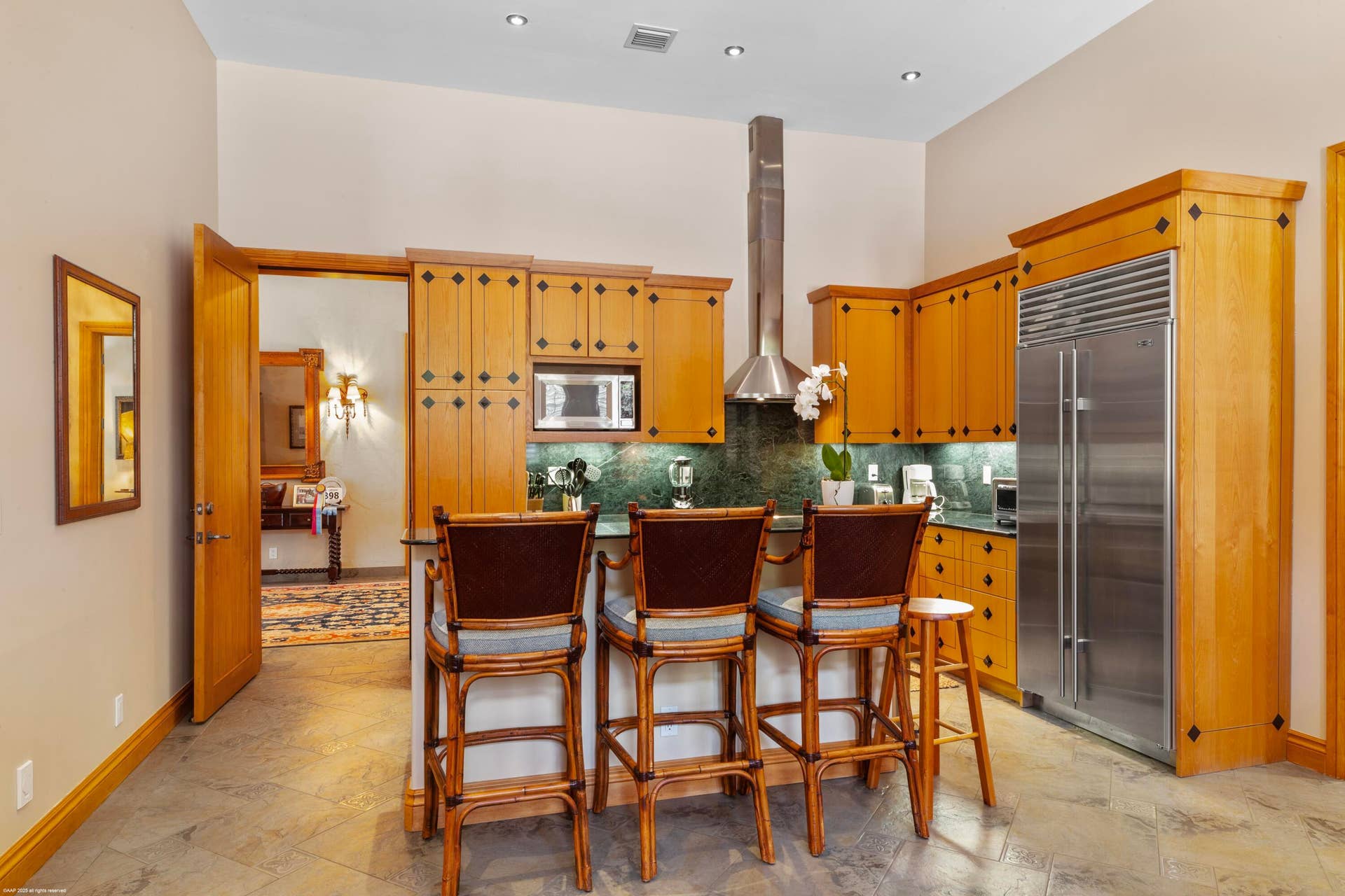 3382 Grand Prix Farms Drive N, Wellington, FL 33414 Owner's Kitchen