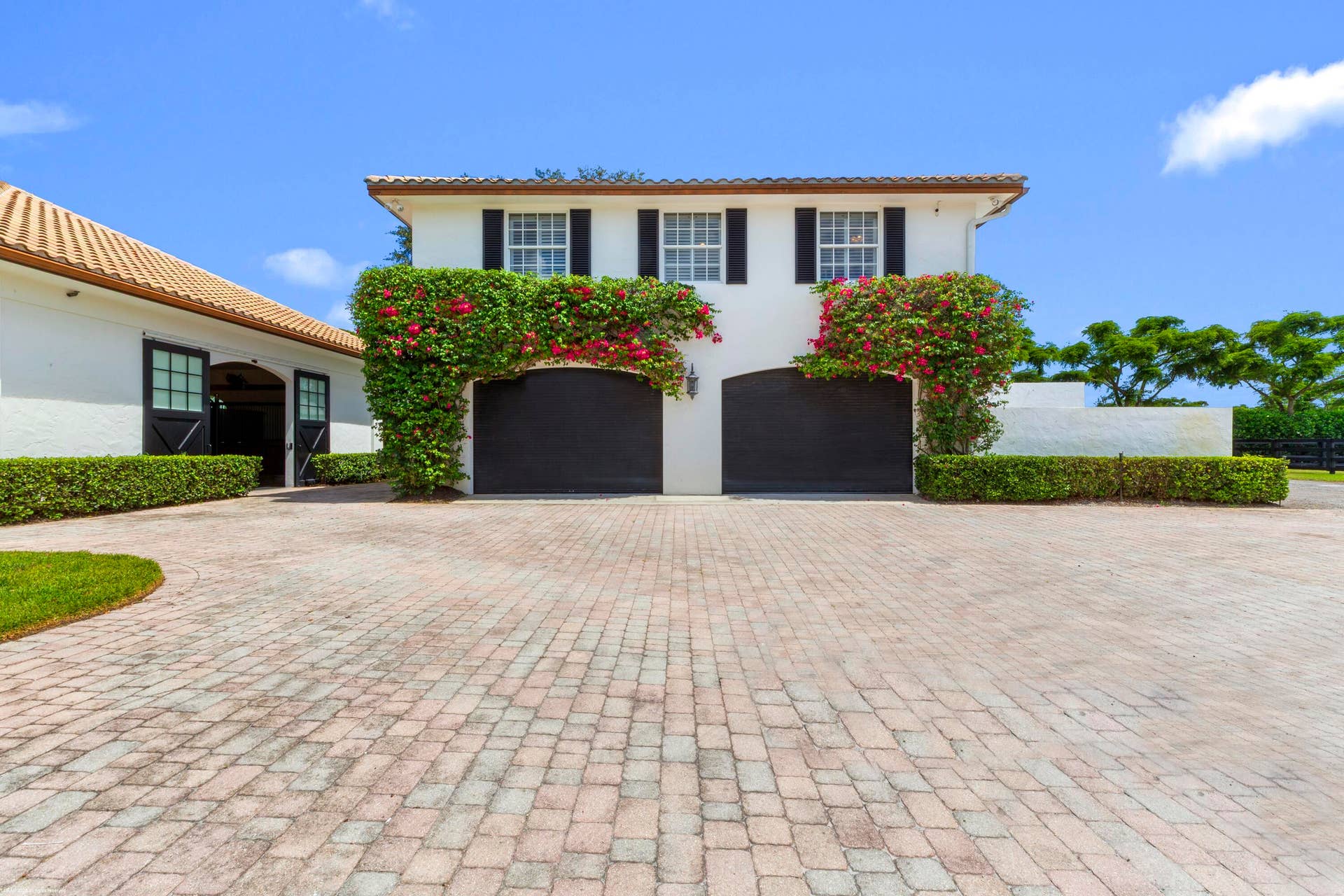 3382 Grand Prix Farms Drive N, Wellington, FL 33414 Storage Garage with Staff Apartment above