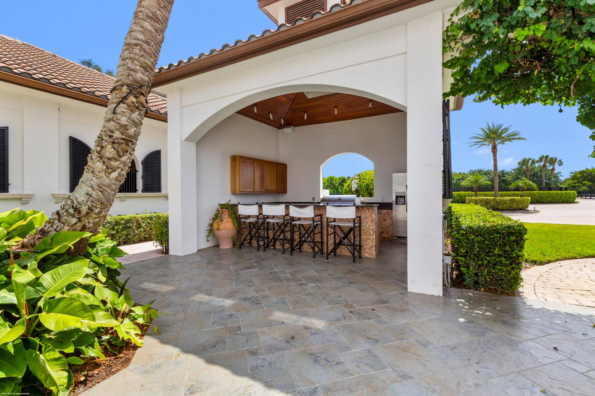 3382 Grand Prix Farms Drive N, Wellington, FL 33414 Covered Bar and Grill