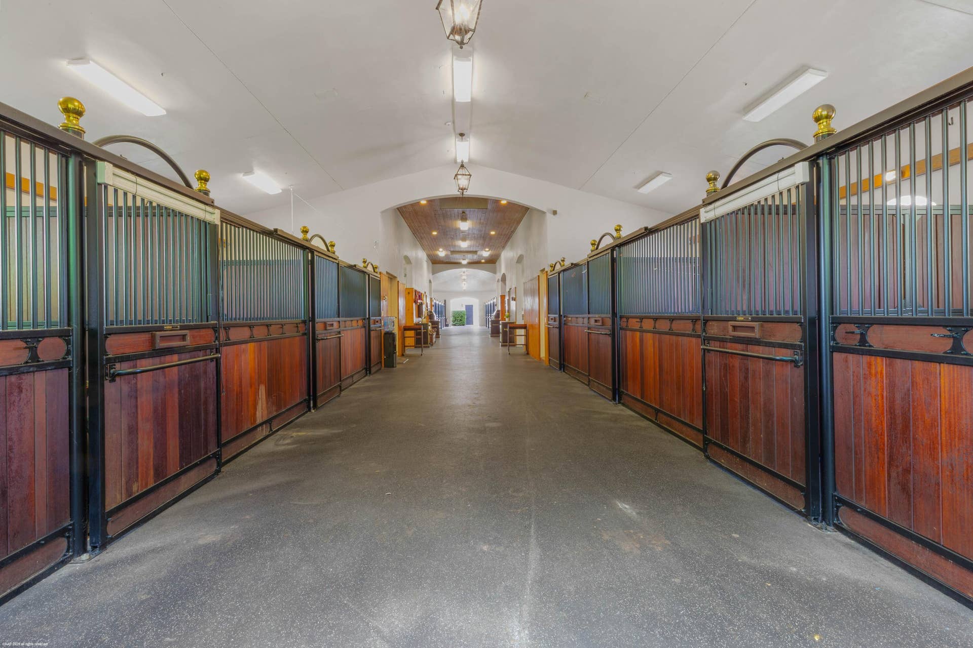 3382 Grand Prix Farms Drive N, Wellington, FL 33414 Barn Aisle