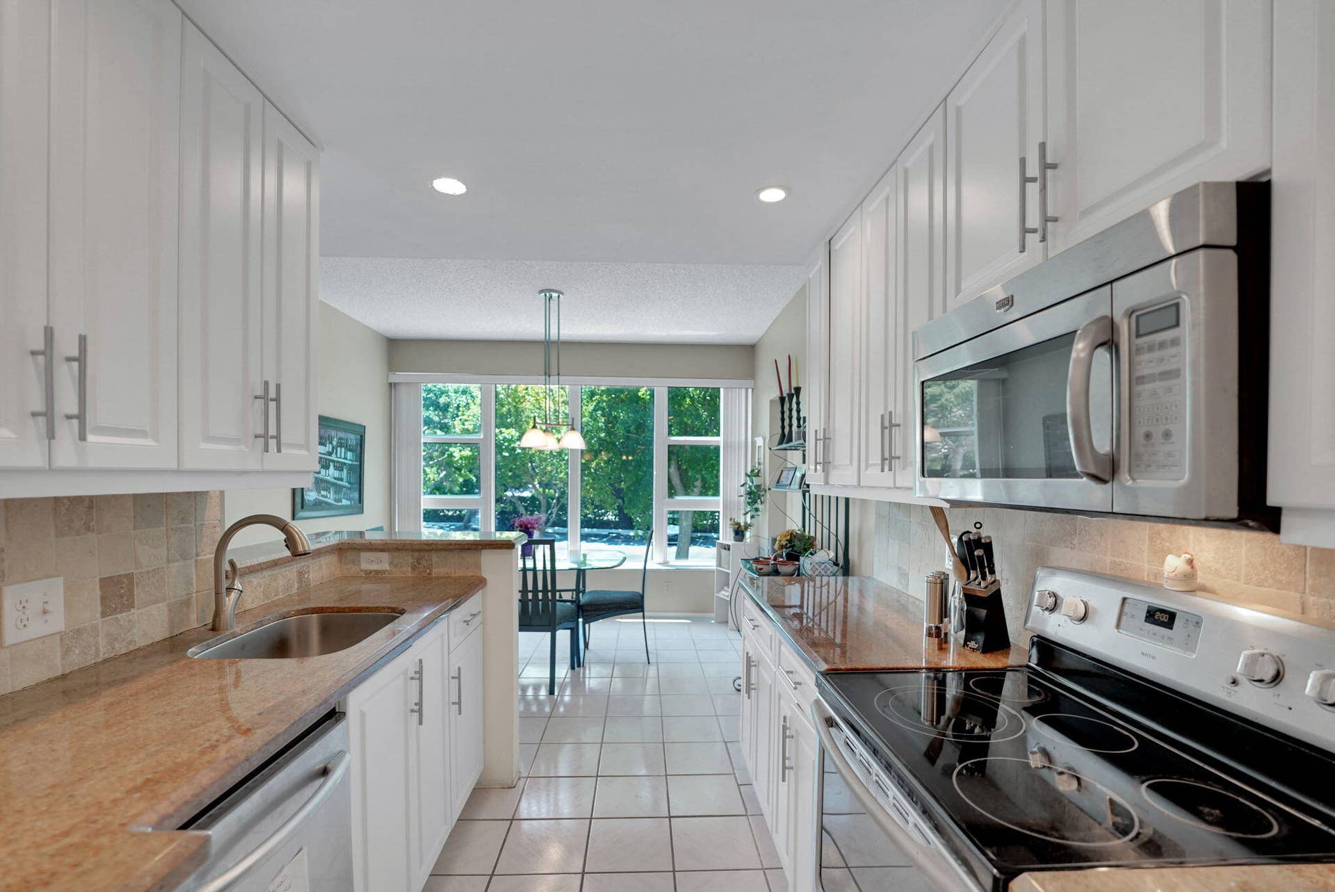 1620 S Ocean Boulevard, #1N, Lauderdale By The Sea, FL 33062 kitchen view